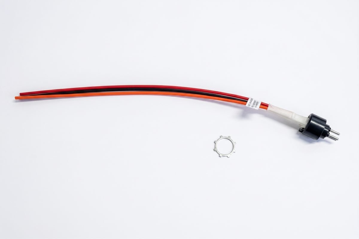CONECTOR DE AJUSTE CON CABLE DEL CAPACITOR - RED-JACKET